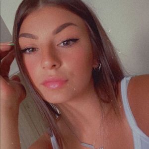 Meet your Posher, Willow